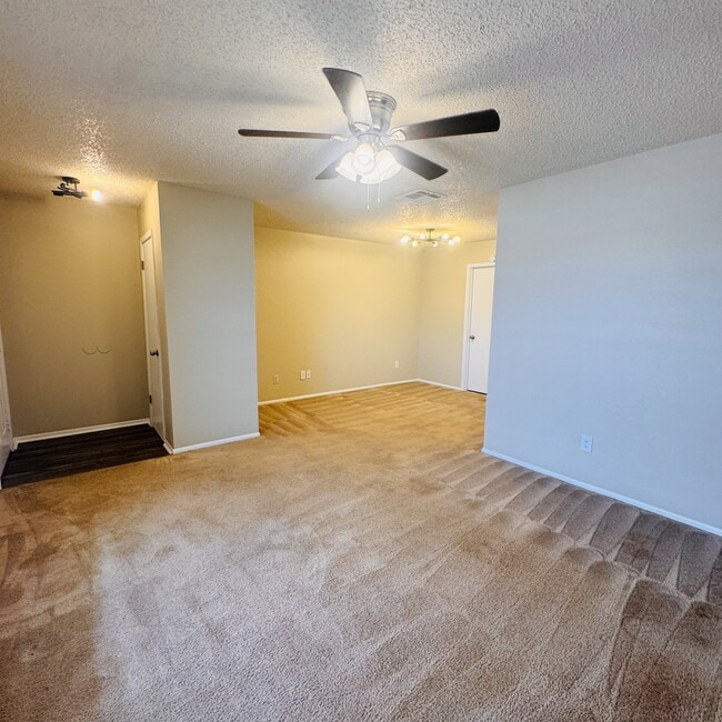 Photo - 6824 Camden Ln