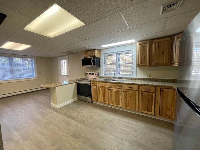 Photo - 66 Saltmarsh Pond Rd Unit B