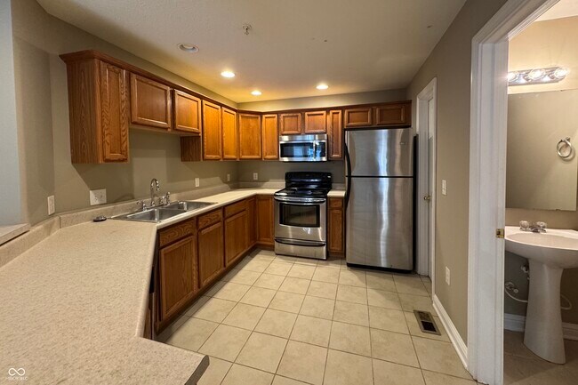 Photo - 1475 Autumn Oak St