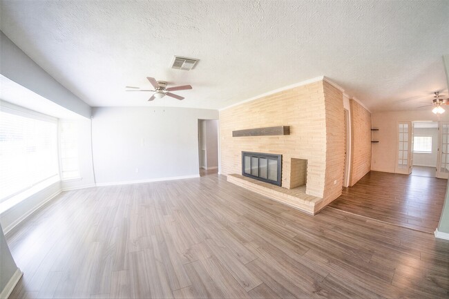 Photo - 4904 Meadowlark St