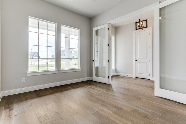 Photo - 805 Concord Ct