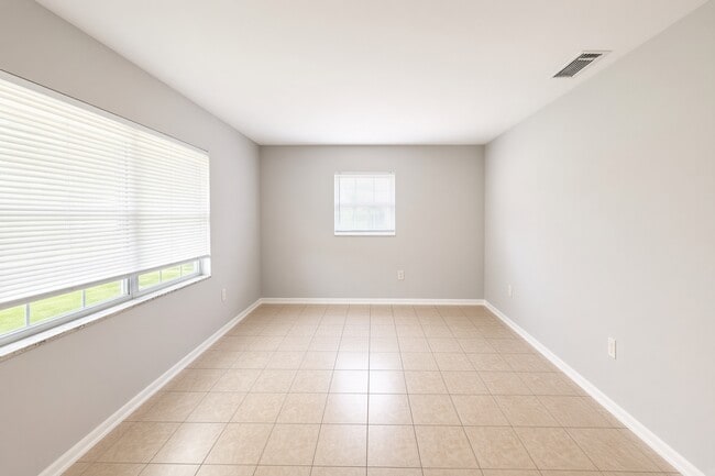 Photo - 2070 Franklin St
