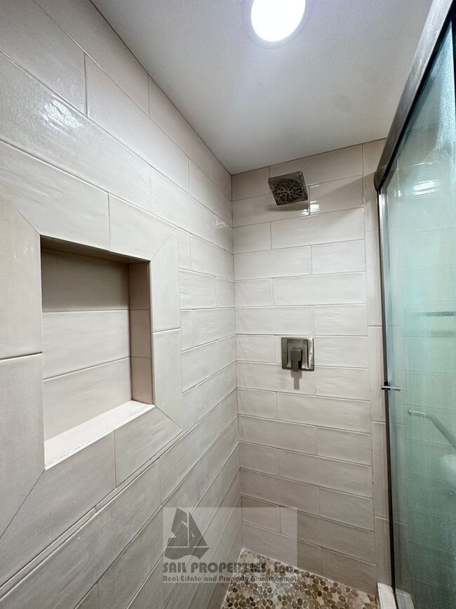 Photo - 614 13th St Unit 1