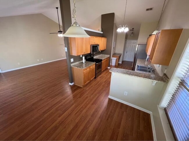 149 Southborough Ln