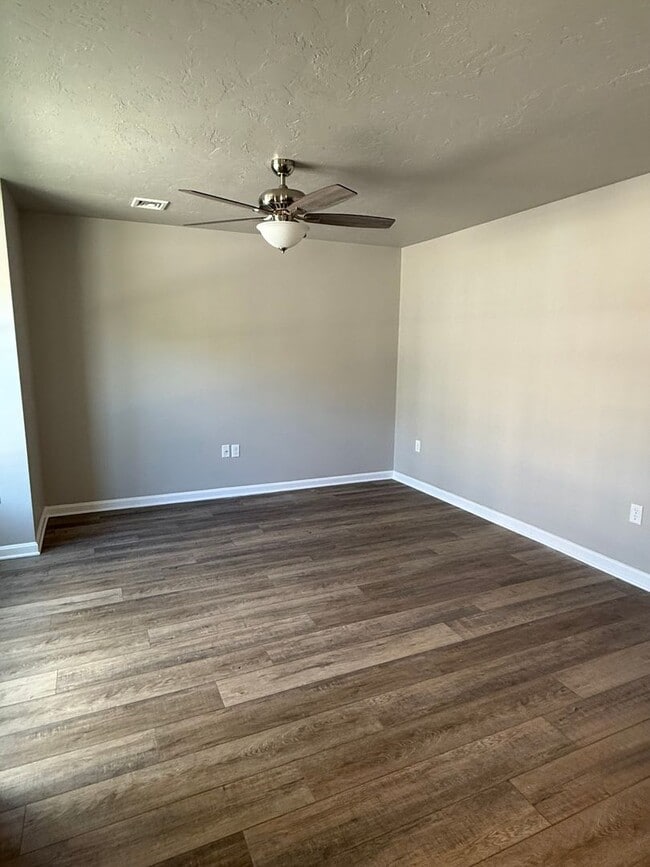 Photo - 3 Bedroom & 2.5 Bathroom Townhouse in Carlisle!