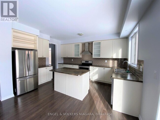 Photo - 8576 Sweet Chestnut Dr