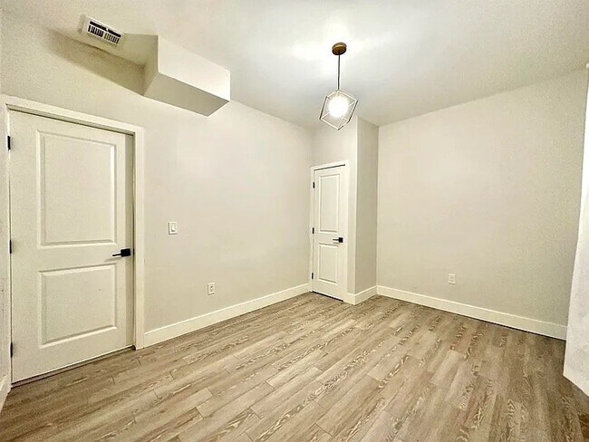 88 Wallis Ave
