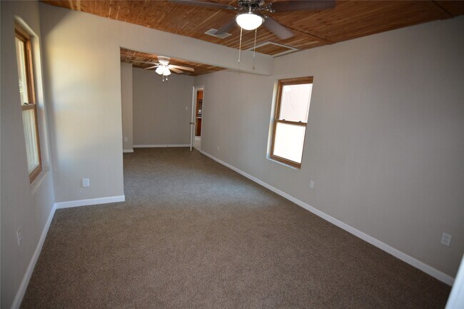 Photo - 906 Arrow Lake Dr