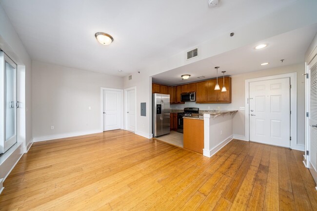924 Jefferson St Unit 2A