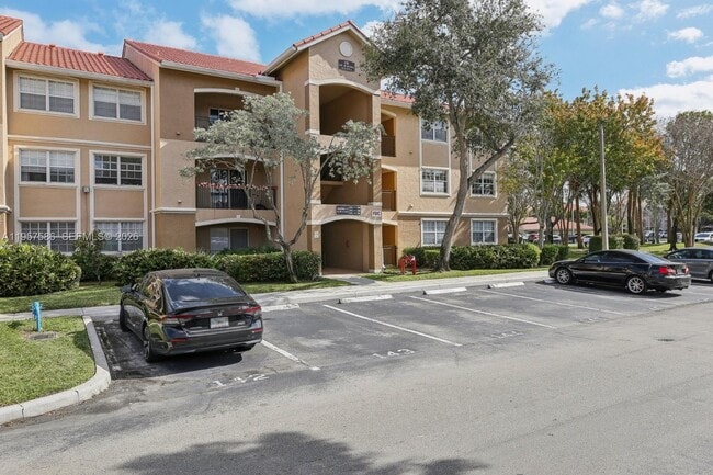 Photo - 11600 SW 2nd St Unit 18208