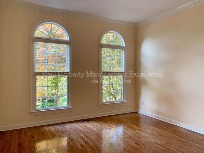 Photo - 411 Hogan Woods Cir