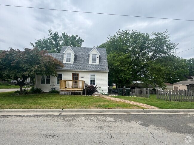 Building Photo - 301 19th Ave Rental