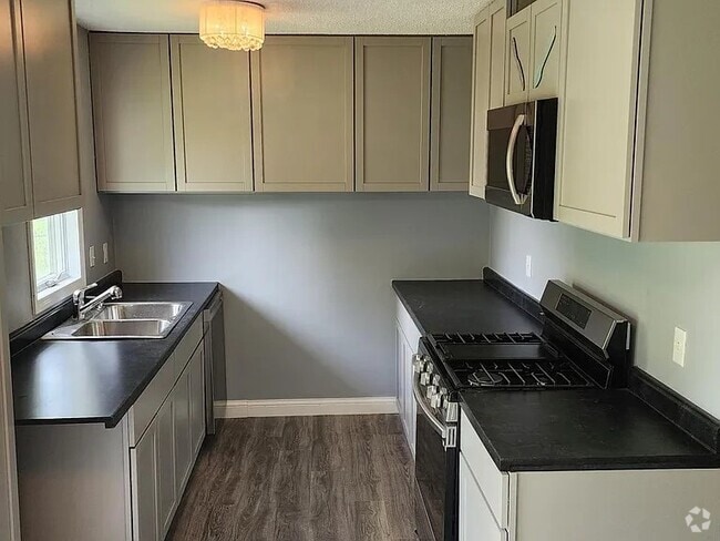 Building Photo - 6695 Upper 167th St W Rental