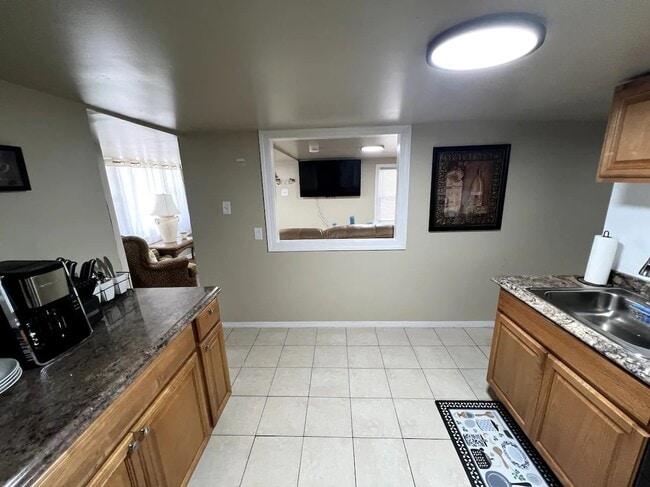 Photo - 124 N Portland Ave