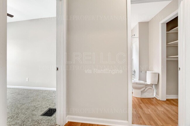 4141 W Market St Unit 1