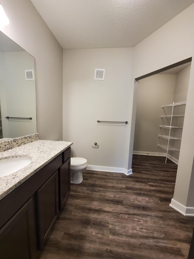 Primary Bed Full Bathroom - Perrywood Apartments