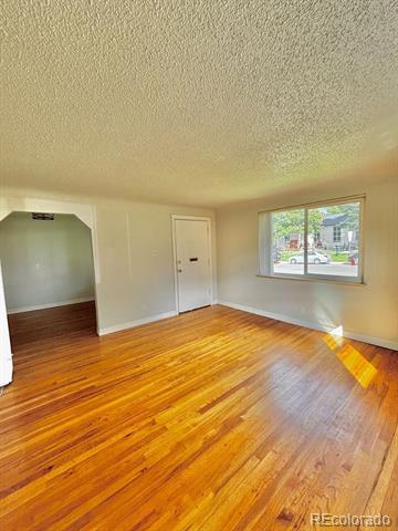 Photo - 3475 Ames St