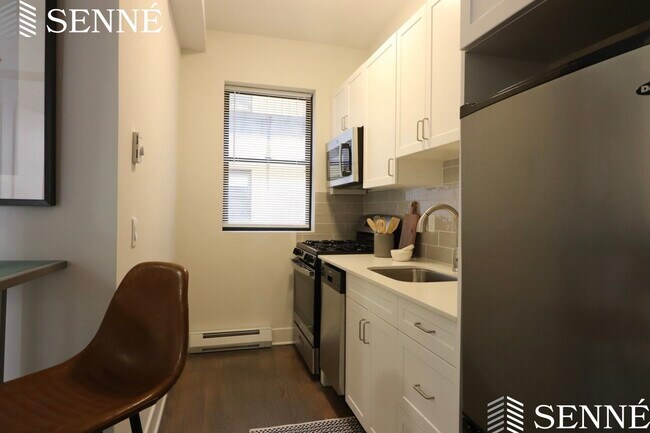 Photo - 823 Main St Unit 8