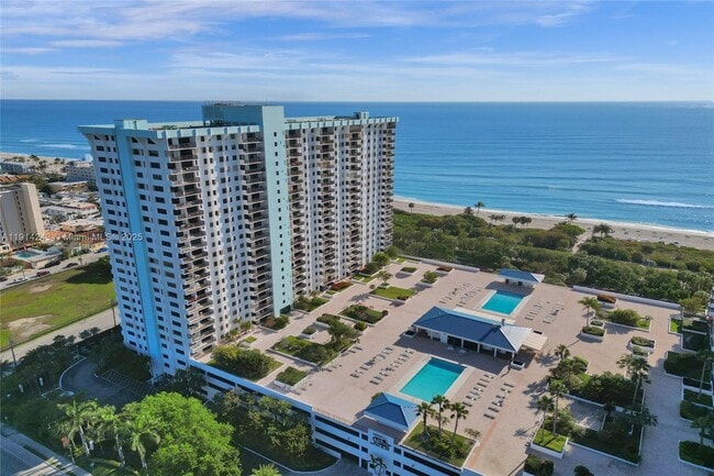 Building Photo - 1201 S Ocean Dr Unit 218N
