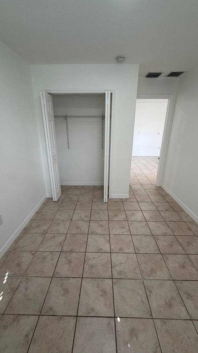 Photo - 2712 SW 118th Ct Unit 2 Bedroom