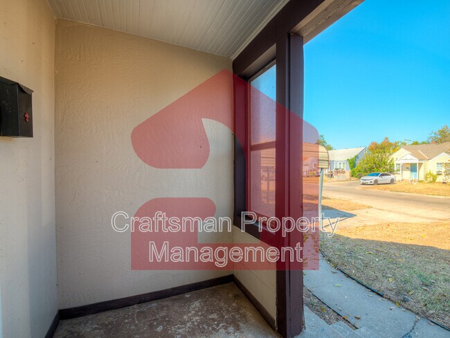 3132 NW 28th St