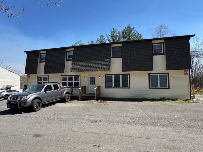 Building Photo - Towneview Estate Unit 01