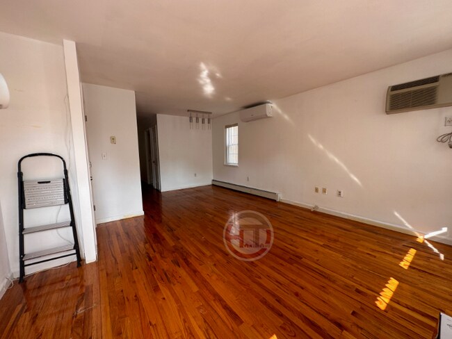 Photo - 1508 Waterstone Dr Unit 1FL