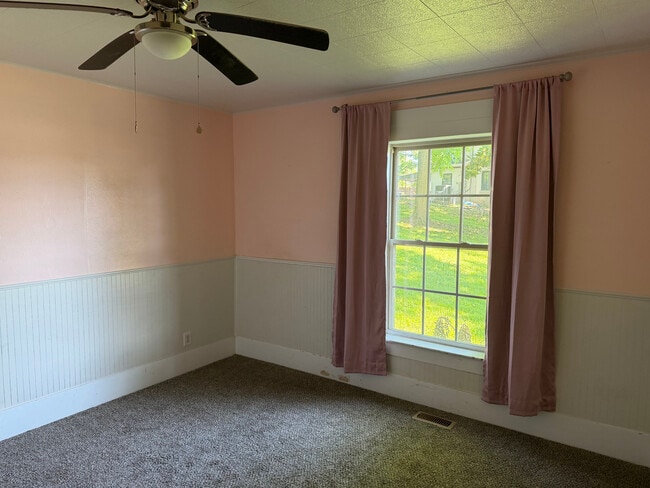 second bedroom - 210 S Jefferson St