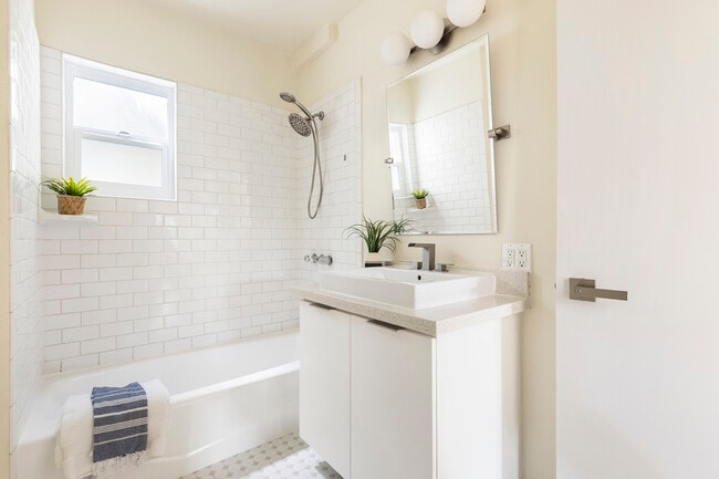 Photo - 617 6th Ave Unit A