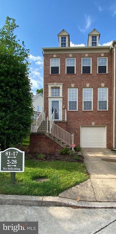 81 Arell Ct
