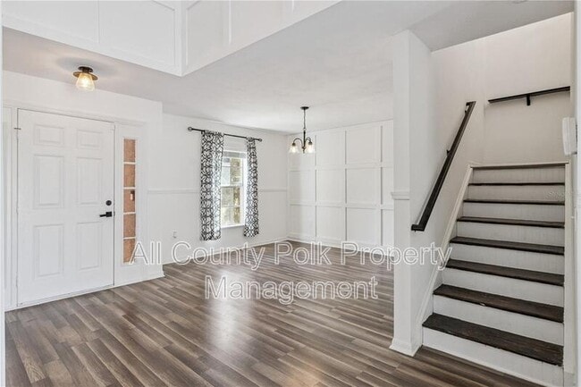 Photo - 455 Danube Dr