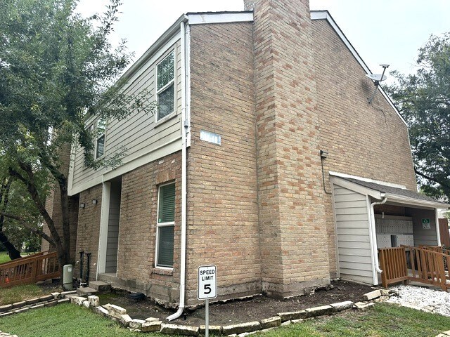 Building Photo - 11710 Southlake Dr Unit 45