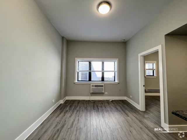 Building Photo - 1 bedroom in CHICAGO IL 60610 Unit B4 Rental