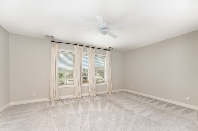 Photo - Spacious Townhome with Private Backyard in...