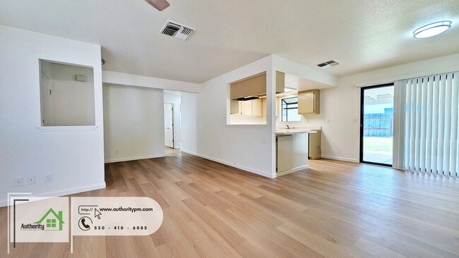 Photo - 1027 Goodview Way