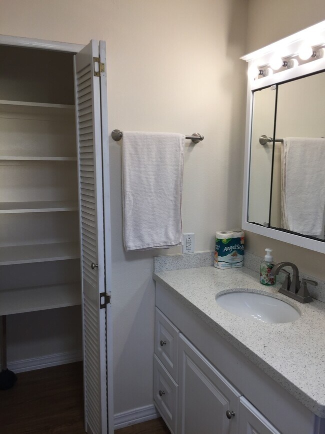 3513 Nuuanu Pali Dr