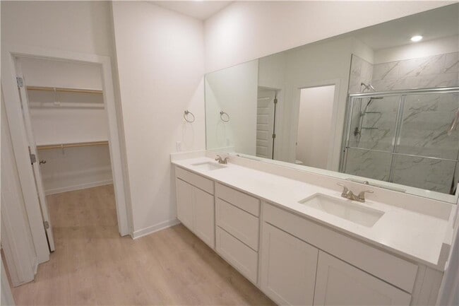 Photo - 3880 Aryana Ave