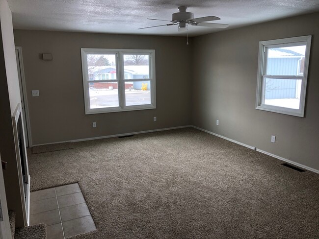 Photo - 204 S Westview Ter