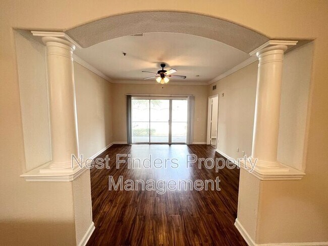 Photo - 8290 Gate Pkwy W Unidad #503