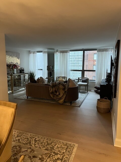 Photo - 110 E Delaware Pl Unit 2003