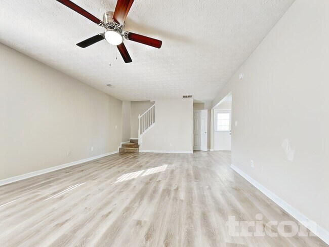 Photo - 1681 Riverchase Cir NE