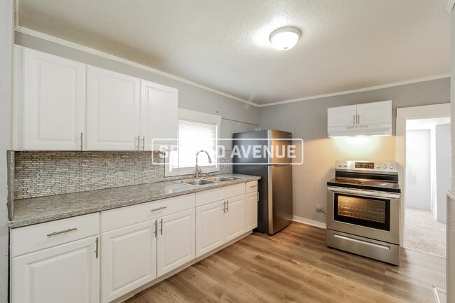 Photo - 1637 Hardesty Ave