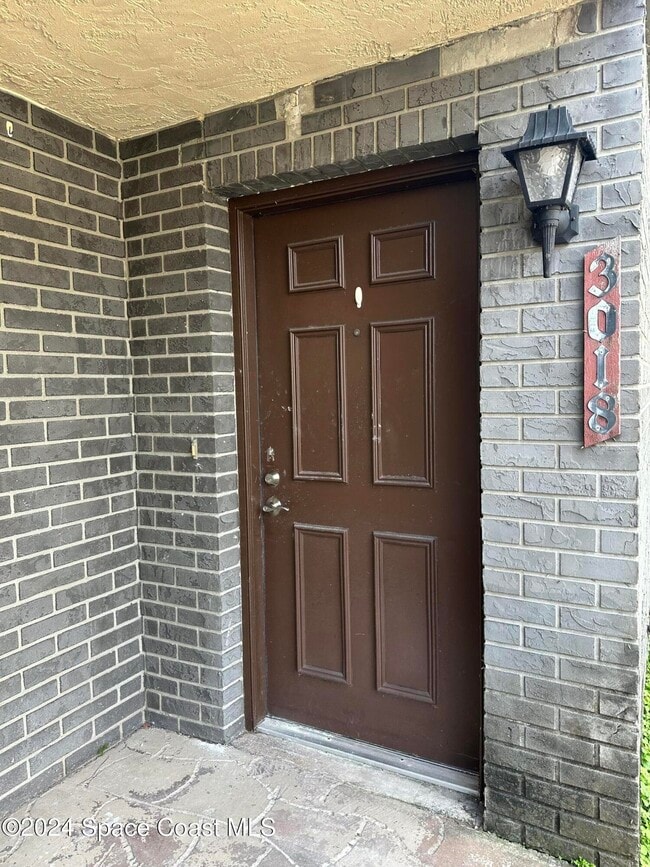 Photo - 3018 Sir Hamilton Cir Unit 6