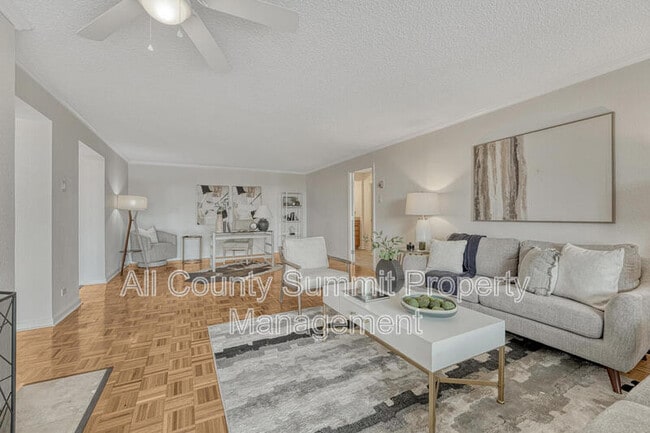Photo - 4800 E Hale Pkwy Unidad #802