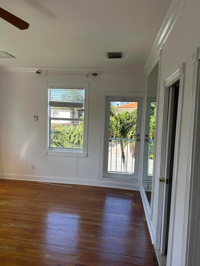 Photo - 258 Seminole Ave Unit 4