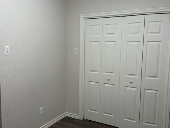 Photo - 1401 Bagby Ave Unidad Bagby  11