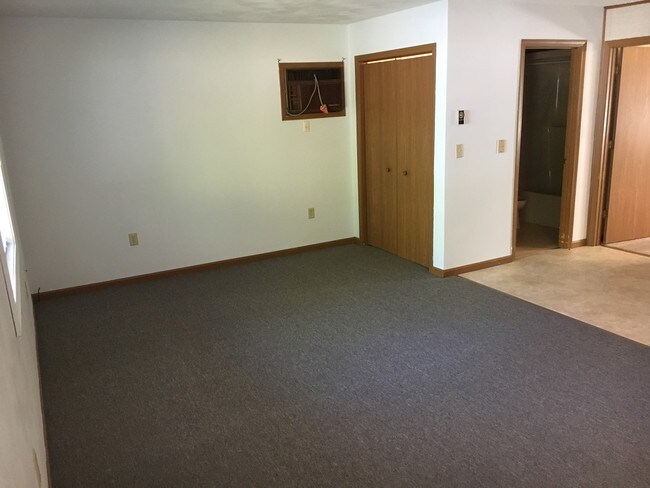 1 bedroom - Amanda Lane Apartments