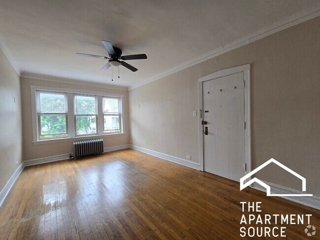 Building Photo - 4107 N Sacramento Ave Unit 1 Rental