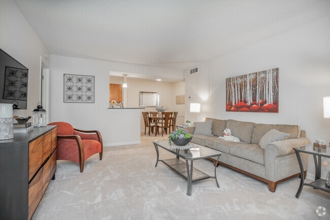 2BR, 2BA - 1,000SF - Living Room - Lakeshore Crossing