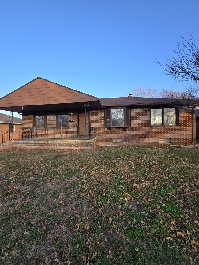 Photo - 714 S Fabrique Dr